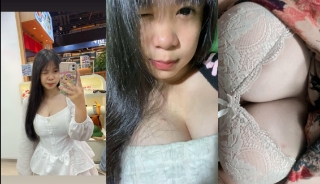 Em rau non show vú cực to