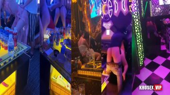 Móc chem chép bóp vú tiếp viên karaoke cực nứng